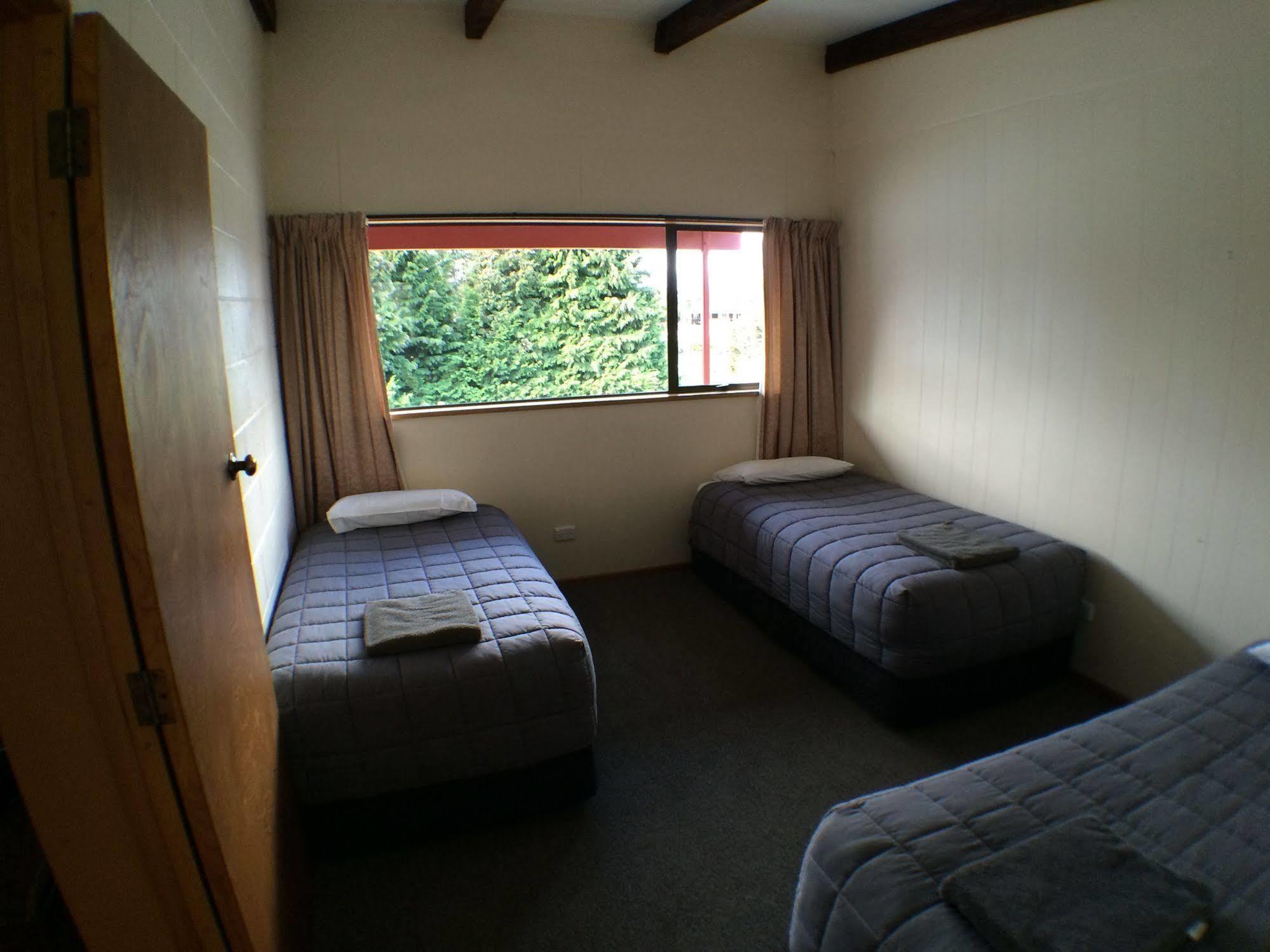 Mt Aspiring Holiday Park Wanaka Esterno foto