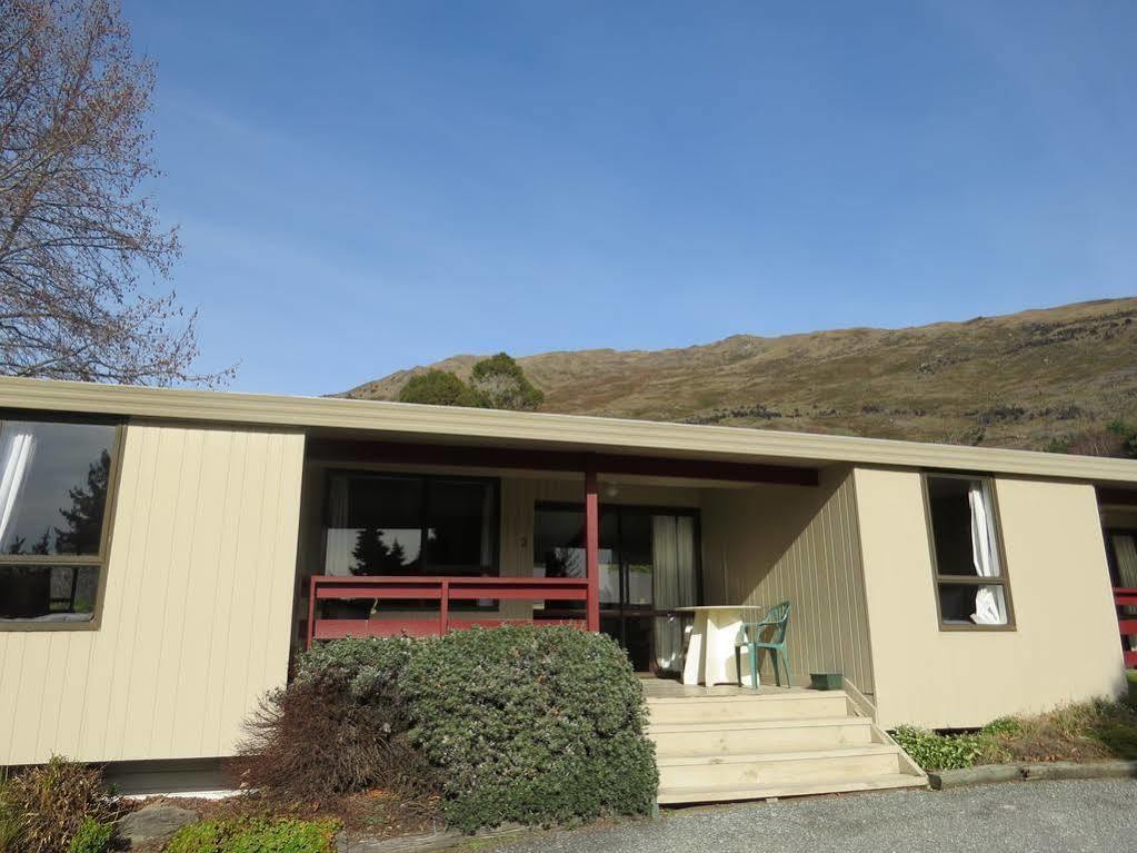 Mt Aspiring Holiday Park Wanaka Esterno foto