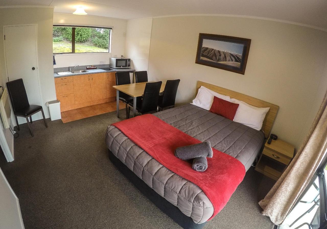 Mt Aspiring Holiday Park Wanaka Esterno foto